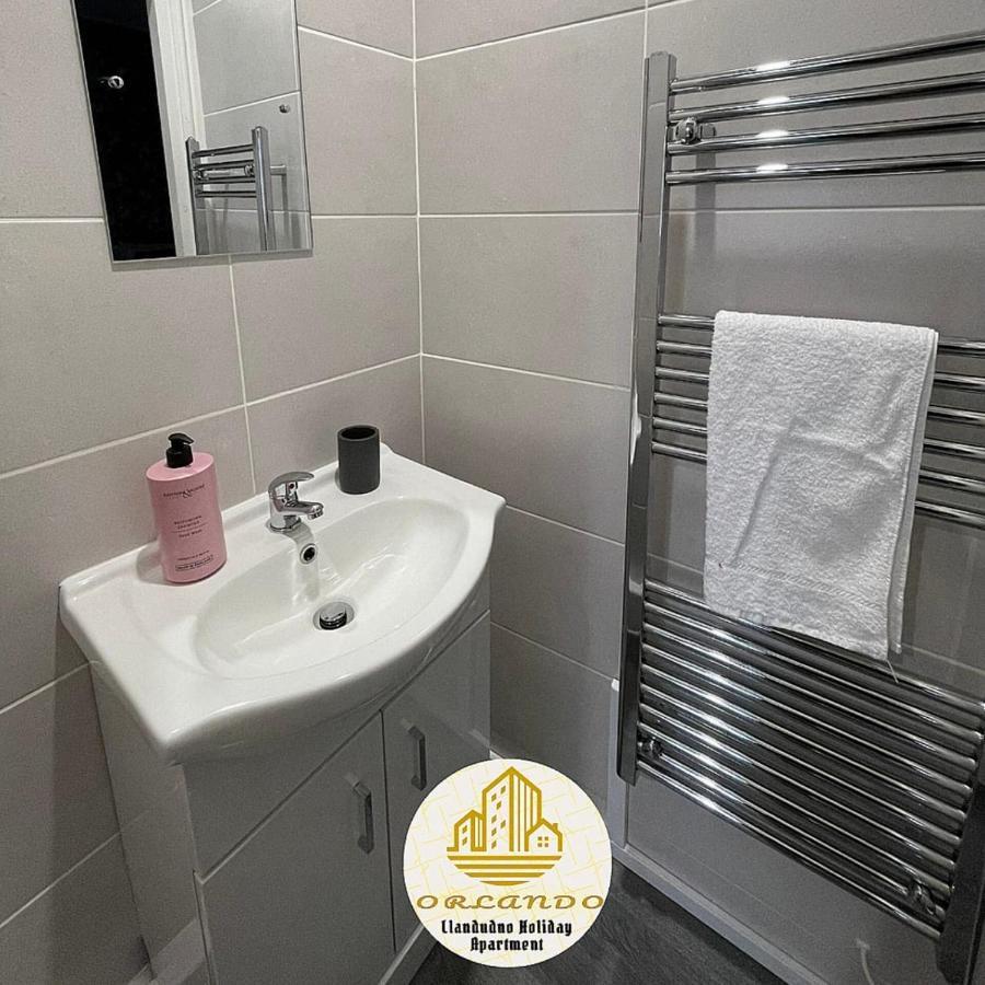 חלנדודנו Orlando Llandundo Apartment מראה חיצוני תמונה