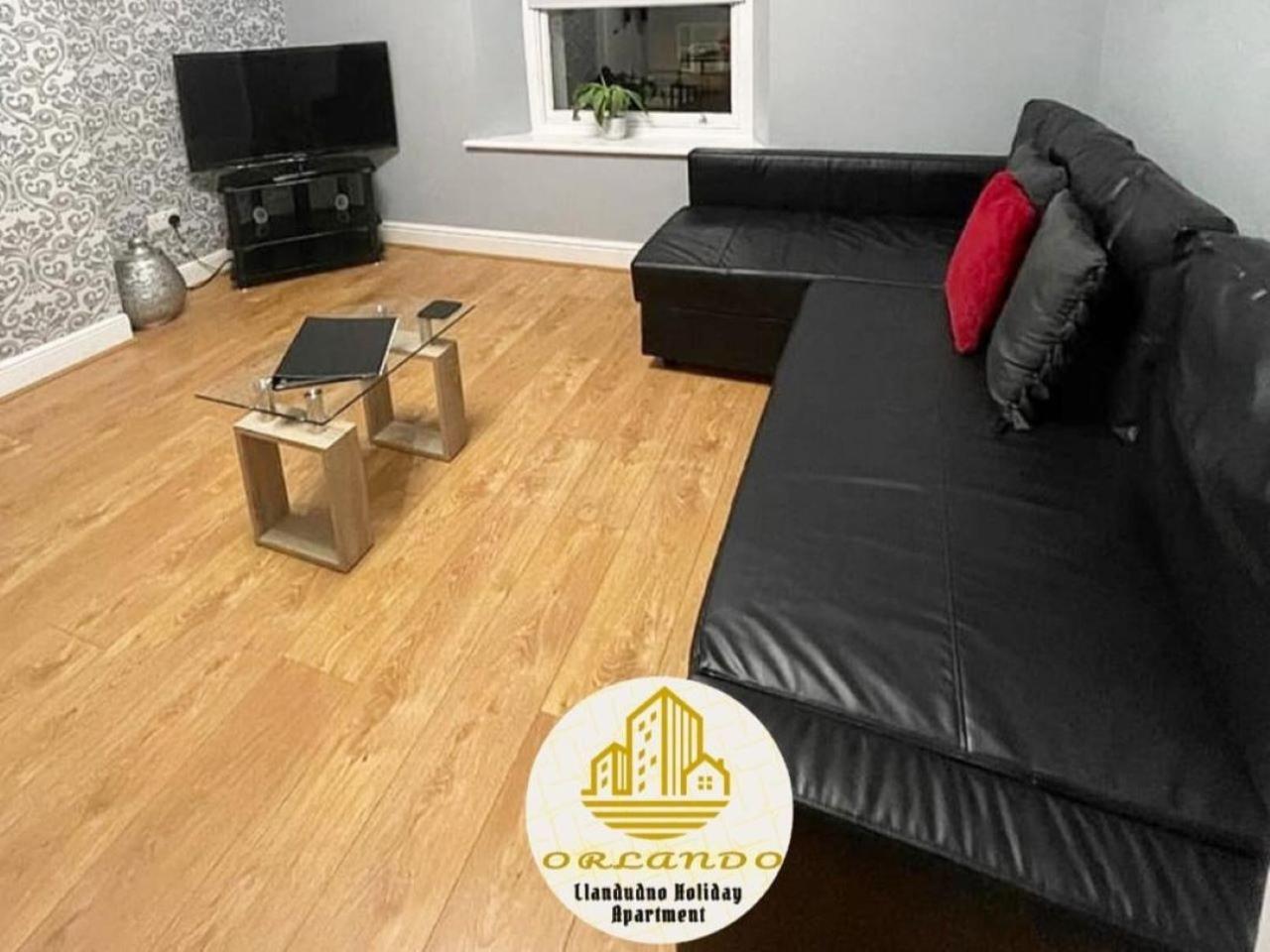 חלנדודנו Orlando Llandundo Apartment מראה חיצוני תמונה