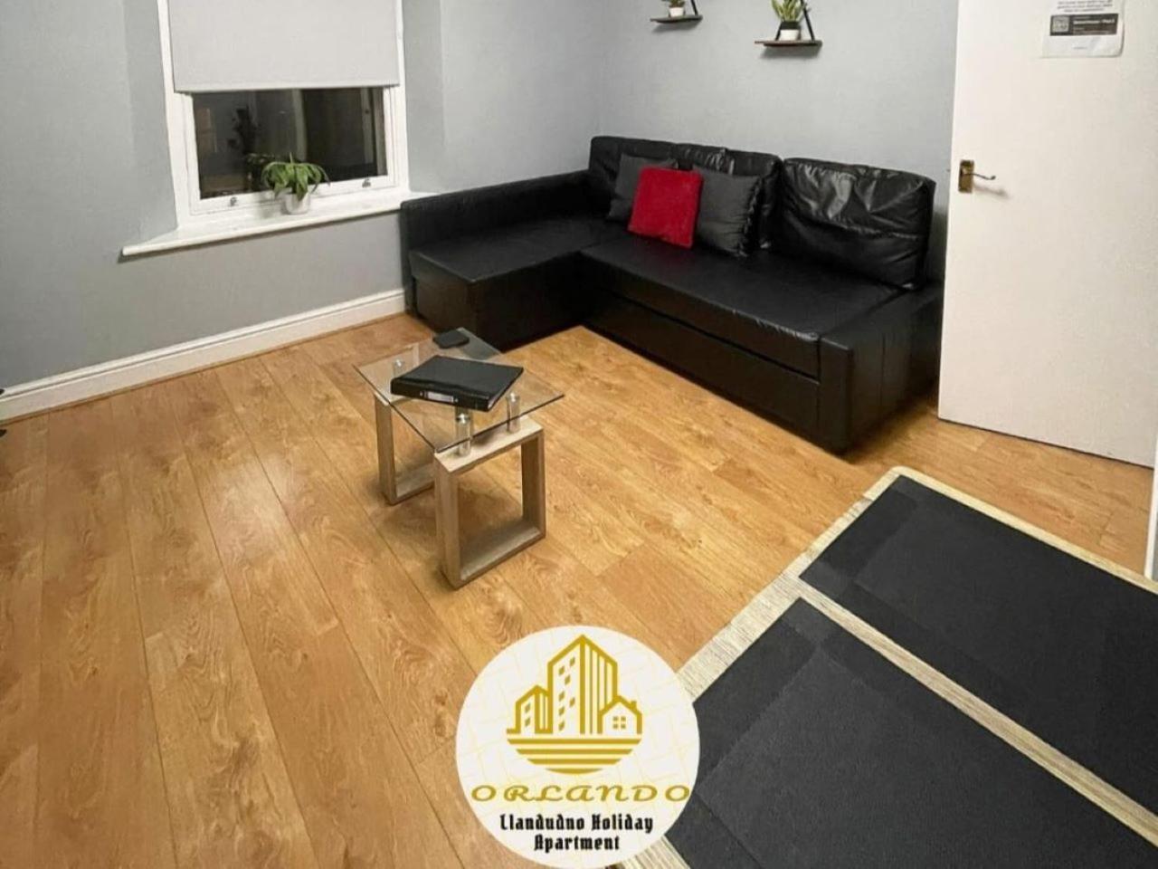 חלנדודנו Orlando Llandundo Apartment מראה חיצוני תמונה